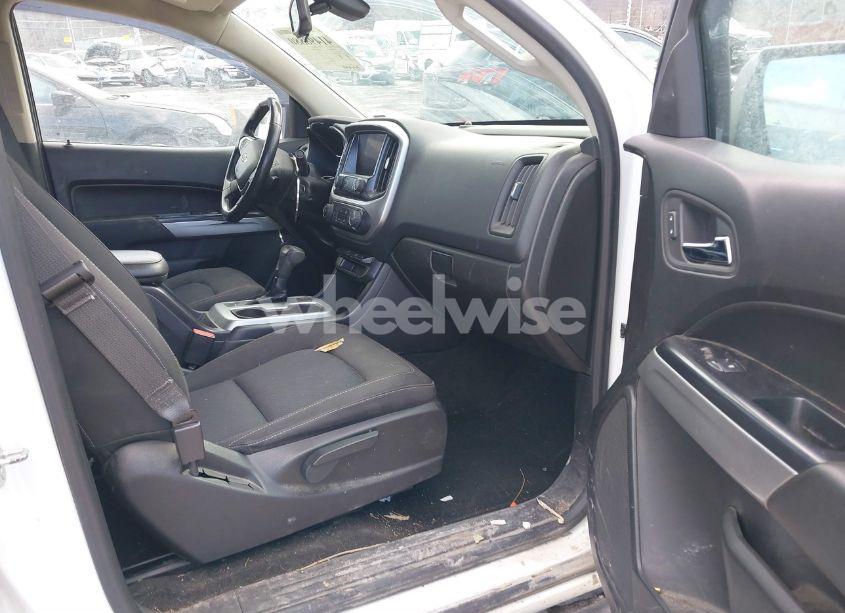 Photo 5 of 2019 Chevrolet Colorado LT (VIN 1GCGTCEN6K1100290)