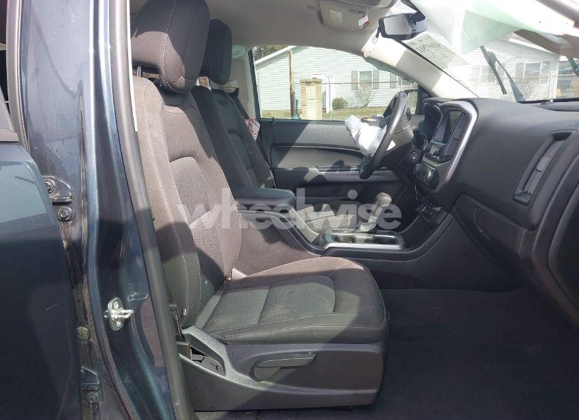 Photo 5 of 2019 Chevrolet Colorado LT (VIN 1GCGTCEN6K1317595)