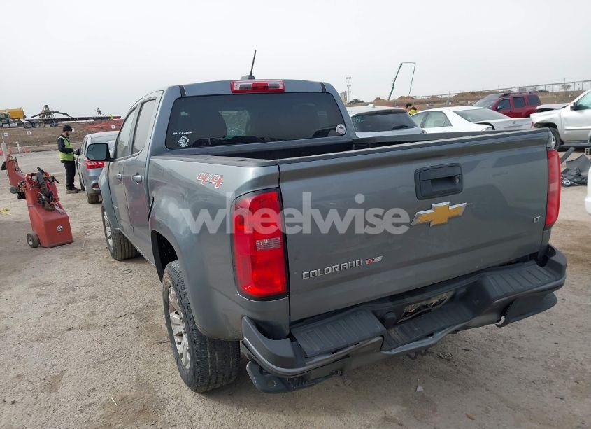 Photo 3 of 2020 Chevrolet Colorado 4WD SHORT BOX LT (VIN 1GCGTCEN6L1201671)