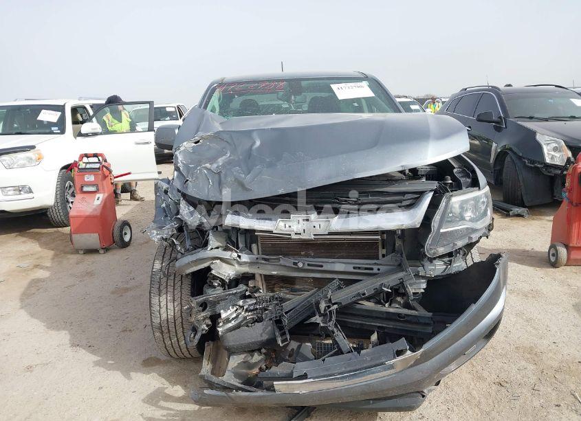 Photo 6 of 2020 Chevrolet Colorado 4WD SHORT BOX LT (VIN 1GCGTCEN6L1201671)