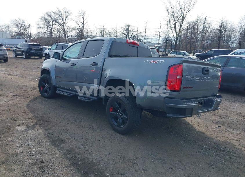 Photo 3 of 2022 Chevrolet Colorado 4WD SHORT BOX LT (VIN 1GCGTCEN7N1145713)