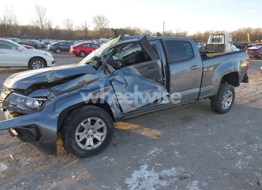 Photo 2 of 2021 Chevrolet Colorado 4WD LONG BOX LT (VIN 1GCGTCEN8M1135156)