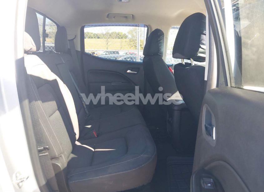 Photo 8 of 2017 Chevrolet Colorado LT (VIN 1GCGTCENXH1174059)