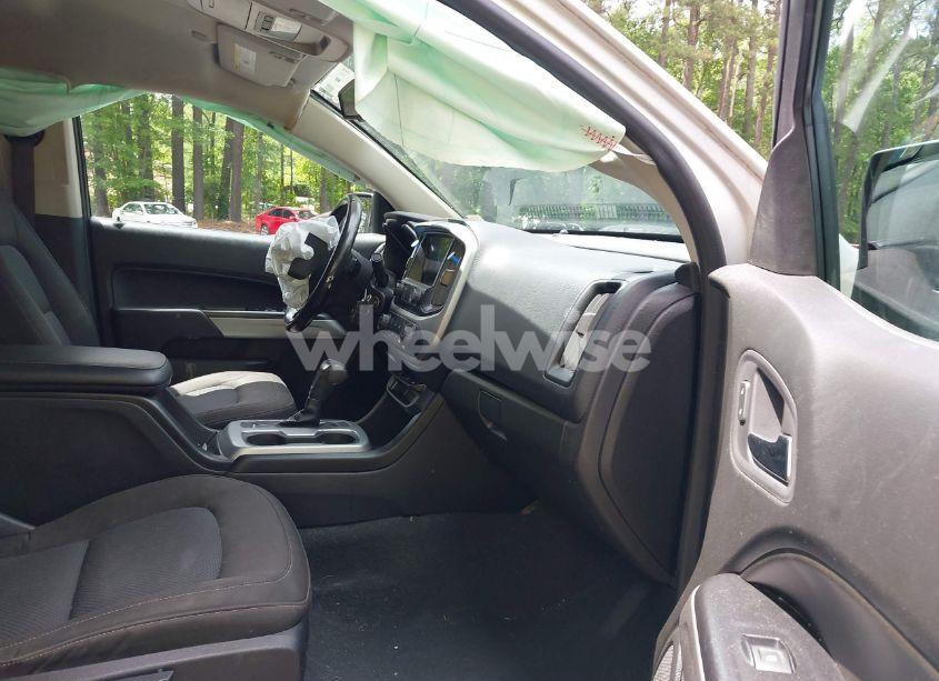 Photo 5 of 2020 Chevrolet Colorado 4WD SHORT BOX LT (VIN 1GCGTCENXL1126974)