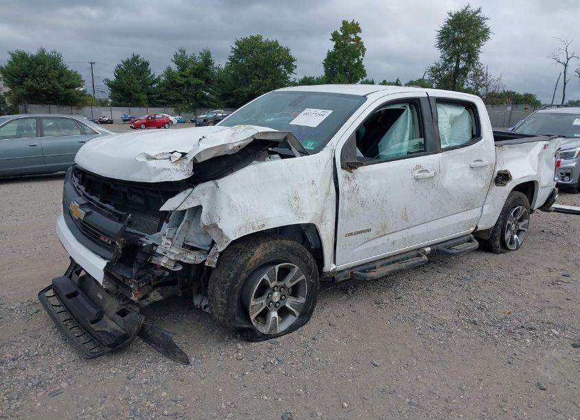 Photo 2 of 2016 Chevrolet Colorado Z71 (VIN 1GCGTDE30G1111121)
