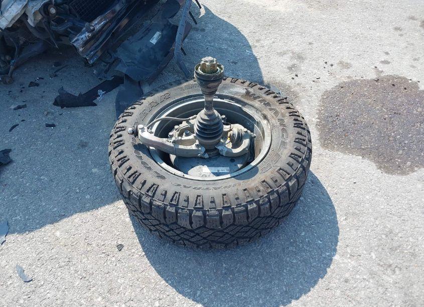 Photo 12 of 2018 Chevrolet Colorado Z71 (VIN 1GCGTDEN0J1108003)