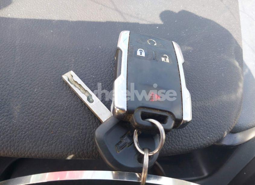 Photo 11 of 2021 Chevrolet Colorado 4WD SHORT BOX Z71 (VIN 1GCGTDEN4M1197644)