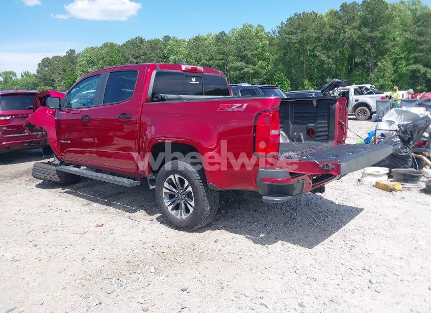 Photo 3 of 2021 Chevrolet Colorado 4WD SHORT BOX Z71 (VIN 1GCGTDEN4M1197644)