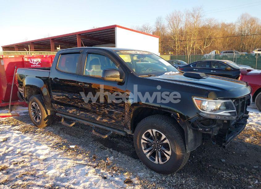 2021 Chevrolet Colorado 4WD SHORT BOX Z71 (VIN 1GCGTDEN6M1233477) main photo