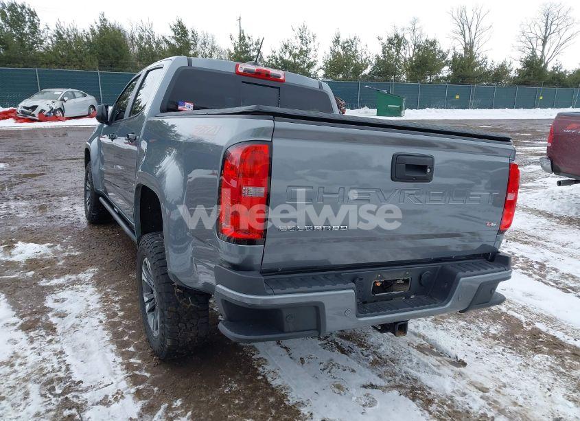 Photo 3 of 2021 Chevrolet Colorado 4WD SHORT BOX Z71 (VIN 1GCGTDEN6M1247525)