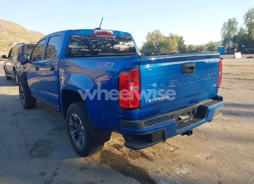 Photo 3 of 2021 Chevrolet Colorado 4WD SHORT BOX Z71 (VIN 1GCGTDEN6M1264115)