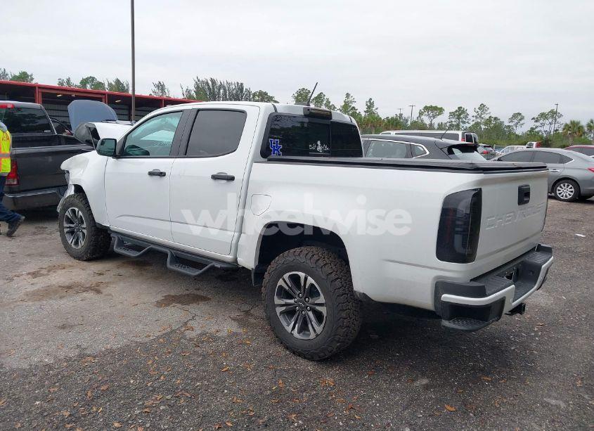 Photo 3 of 2022 Chevrolet Colorado 4WD SHORT BOX Z71 (VIN 1GCGTDEN7N1332410)