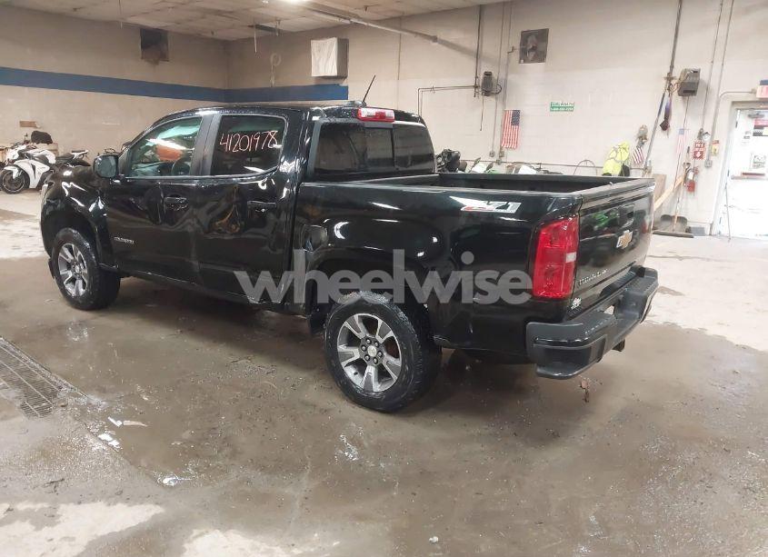 Photo 3 of 2017 Chevrolet Colorado Z71 (VIN 1GCGTDEN8H1331643)