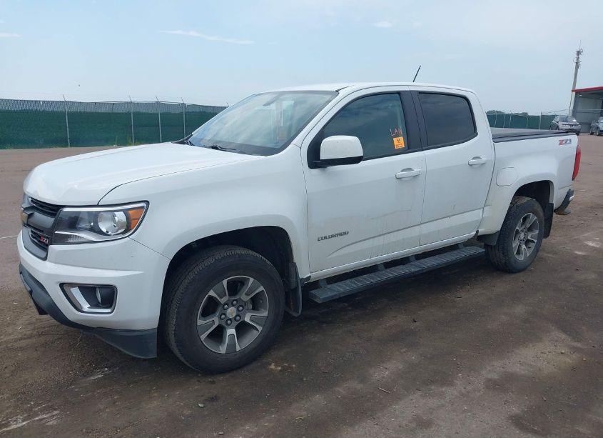 Photo 2 of 2019 Chevrolet Colorado Z71 (VIN 1GCGTDEN9K1229128)