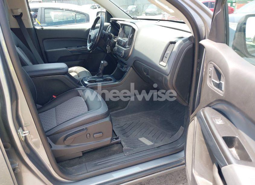 Photo 5 of 2018 Chevrolet Colorado Z71 (VIN 1GCGTDENXJ1247717)