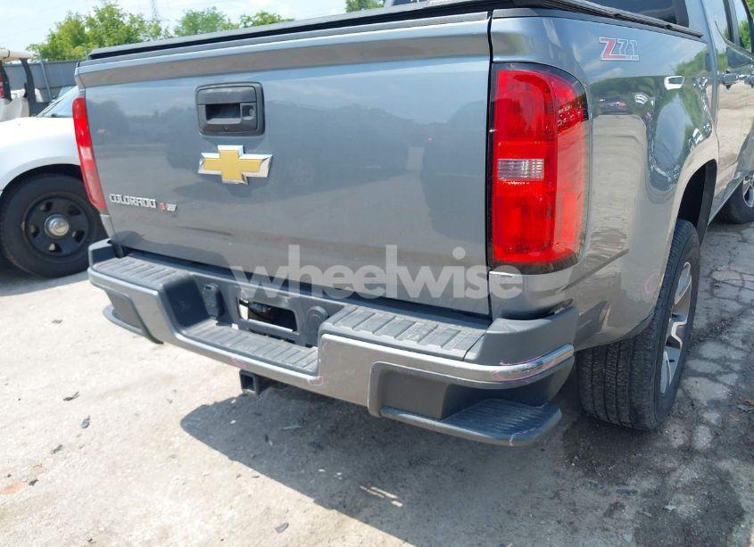 Photo 6 of 2018 Chevrolet Colorado Z71 (VIN 1GCGTDENXJ1247717)