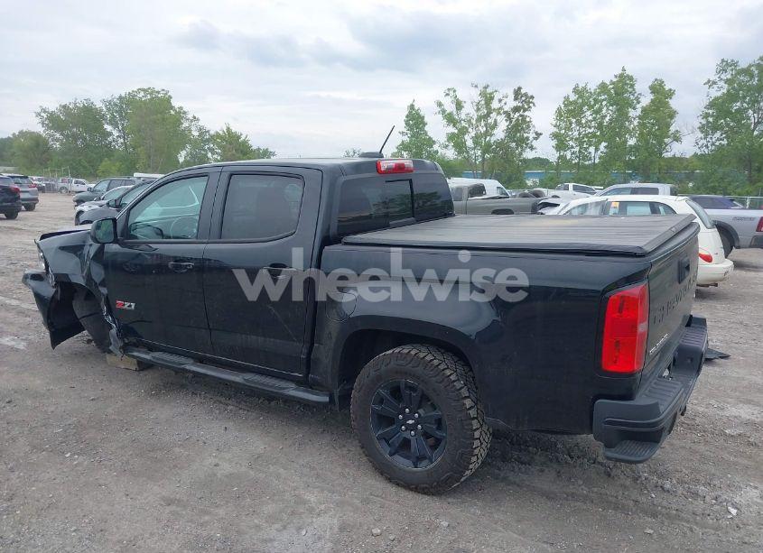 Photo 3 of 2021 Chevrolet Colorado (VIN 1GCGTDENXM1105680)