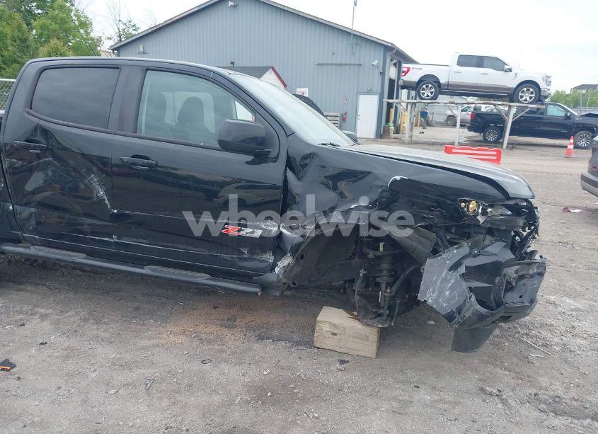 Photo 6 of 2021 Chevrolet Colorado (VIN 1GCGTDENXM1105680)