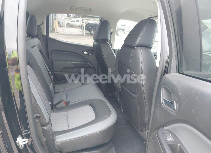 Photo 8 of 2021 Chevrolet Colorado (VIN 1GCGTDENXM1105680)