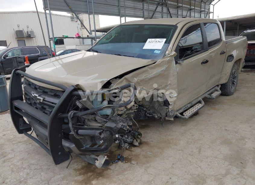 Photo 2 of 2022 Chevrolet Colorado 4WD SHORT BOX Z71 (VIN 1GCGTDENXN1280108)