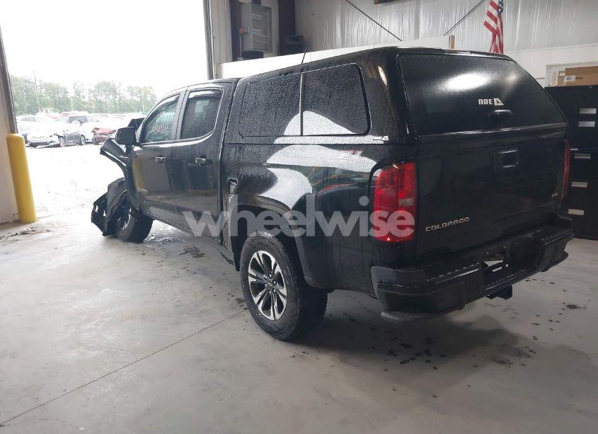 Photo 3 of 2022 Chevrolet Colorado 4WD SHORT BOX Z71 (VIN 1GCGTDENXN1323376)