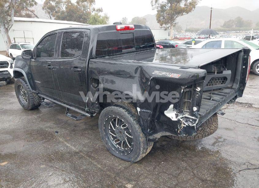 Photo 3 of 2017 Chevrolet Colorado ZR2 (VIN 1GCGTEENXH1315790)