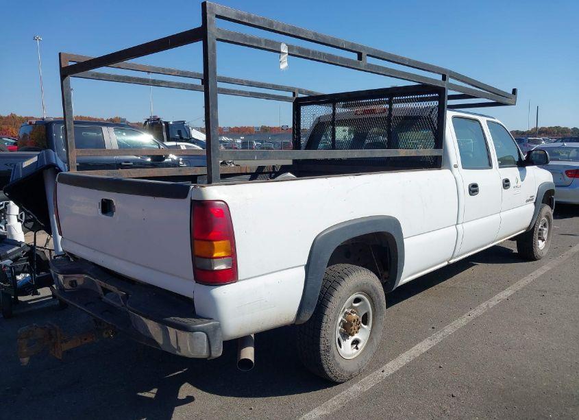 Photo 4 of 2002 Chevrolet Silverado 2500HD (VIN 1GCHC23102F223004)