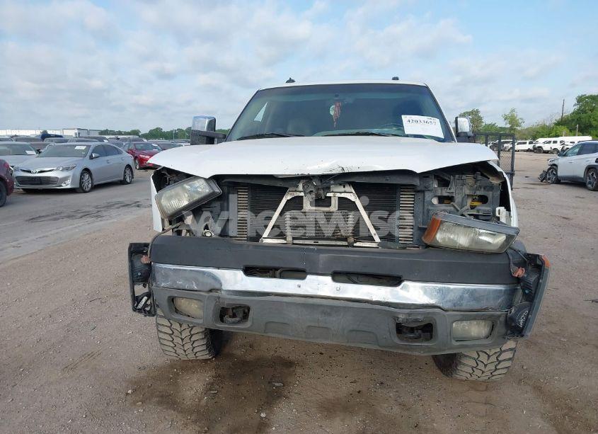 Photo 6 of 2003 Chevrolet Silverado 2500HD LT (VIN 1GCHC23103F170516)