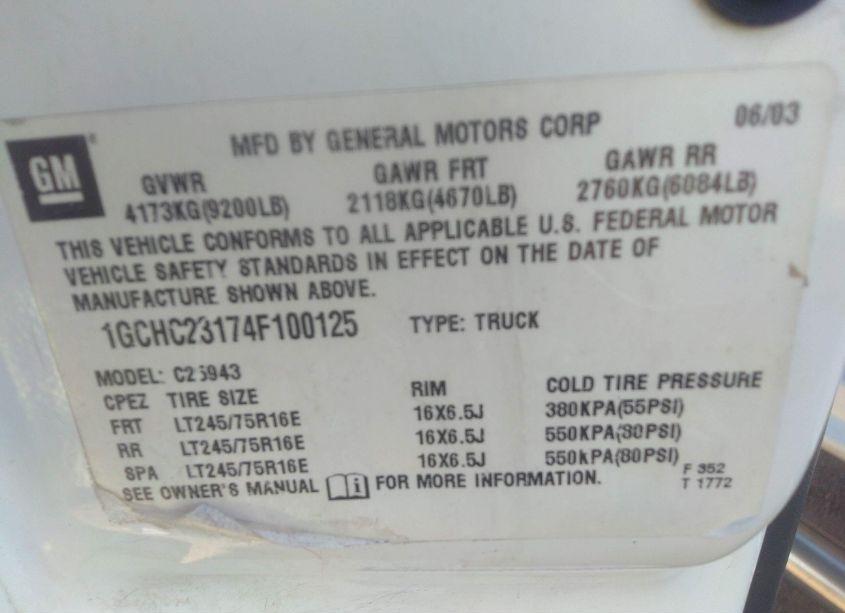 Photo 9 of 2004 Chevrolet Silverado 2500HD LS (VIN 1GCHC23174F100125)