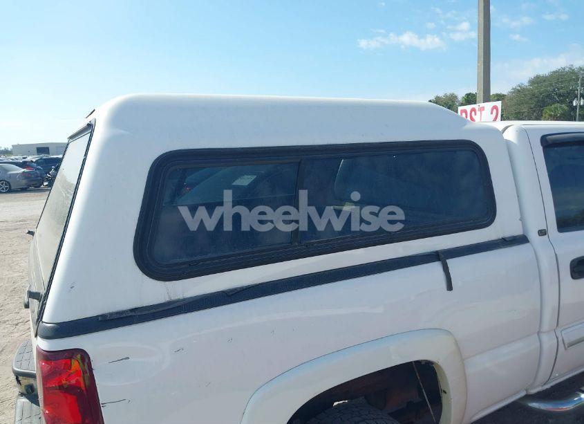 Photo 12 of 2003 Chevrolet Silverado 2500HD LT (VIN 1GCHC231X3F178039)