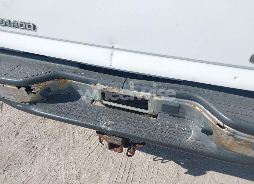 Photo 13 of 2003 Chevrolet Silverado 2500HD LT (VIN 1GCHC231X3F178039)