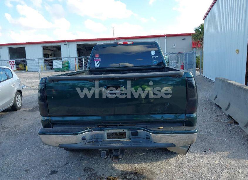 Photo 16 of 2005 Chevrolet Silverado 2500HD LS (VIN 1GCHC23215F968633)