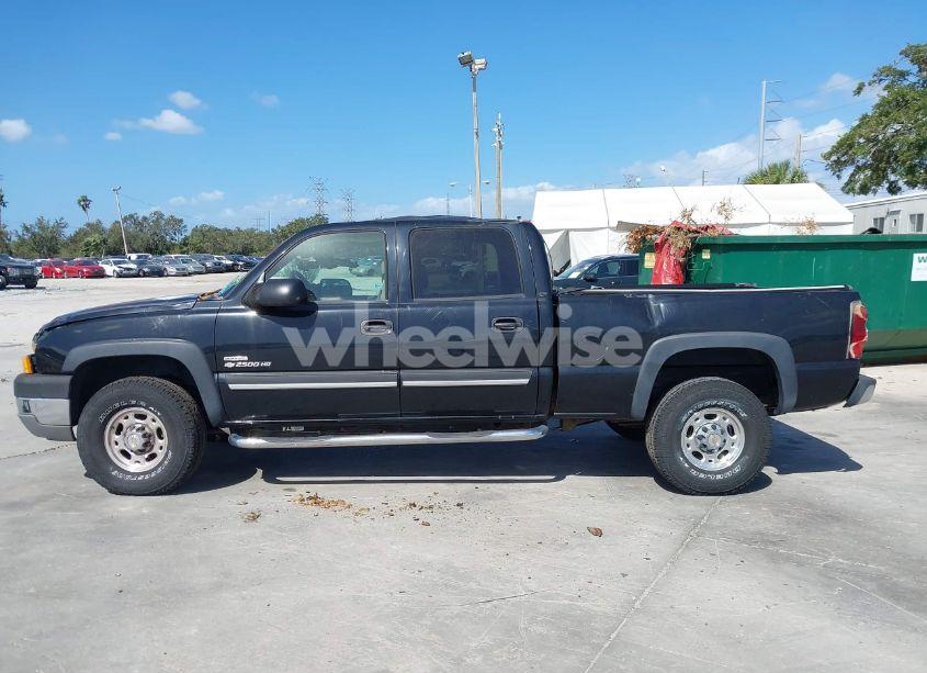 Photo 14 of 2004 Chevrolet Silverado 2500HD LT (VIN 1GCHC23234F257613)