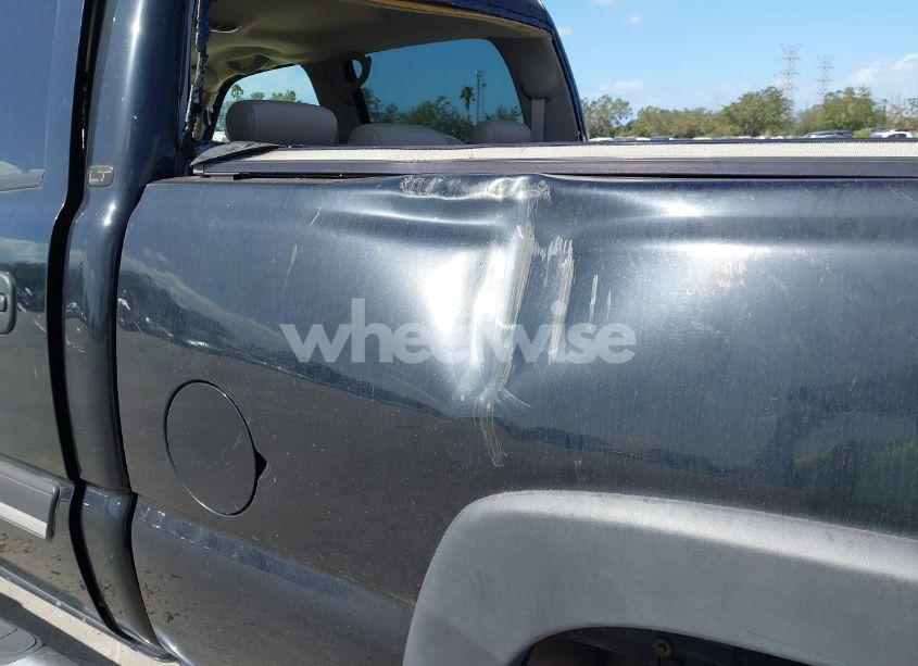 Photo 17 of 2004 Chevrolet Silverado 2500HD LT (VIN 1GCHC23234F257613)