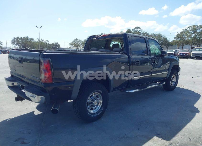 Photo 4 of 2004 Chevrolet Silverado 2500HD LT (VIN 1GCHC23234F257613)