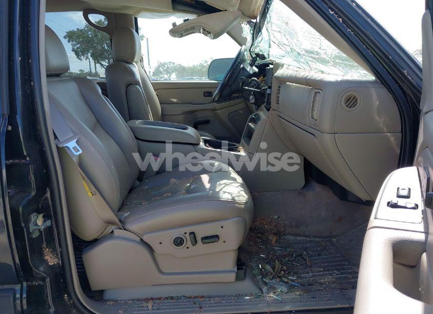 Photo 5 of 2004 Chevrolet Silverado 2500HD LT (VIN 1GCHC23234F257613)