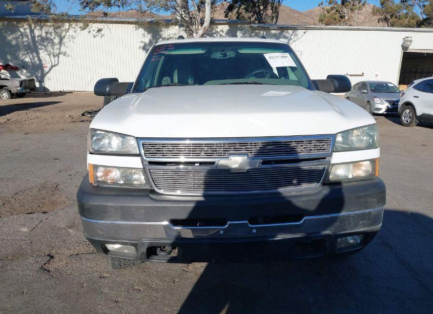 Photo 11 of 2005 Chevrolet Silverado 2500HD LT (VIN 1GCHC23245F894494)