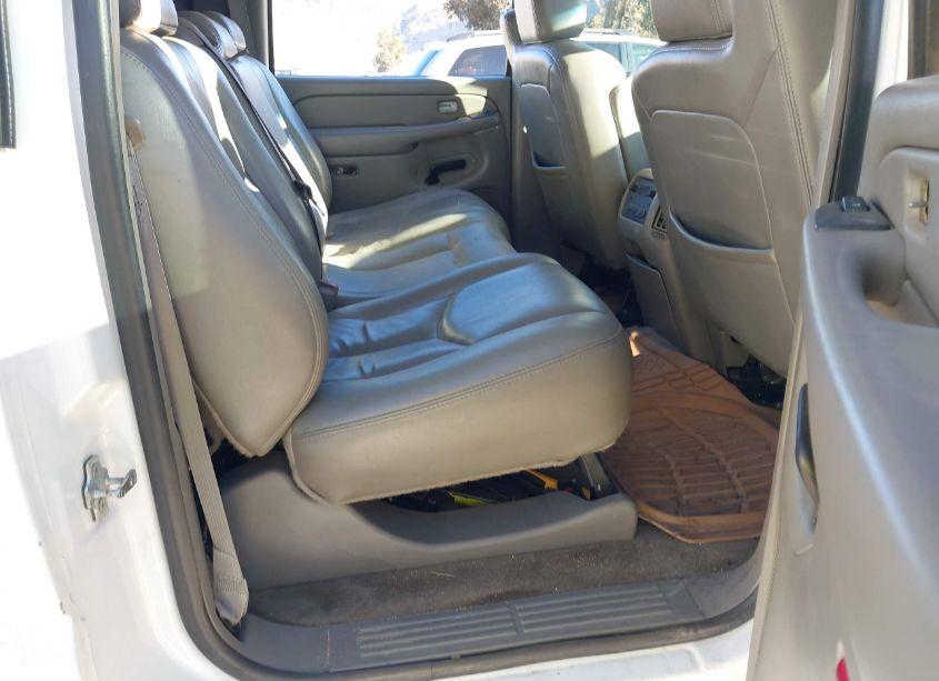 Photo 8 of 2005 Chevrolet Silverado 2500HD LT (VIN 1GCHC23245F894494)