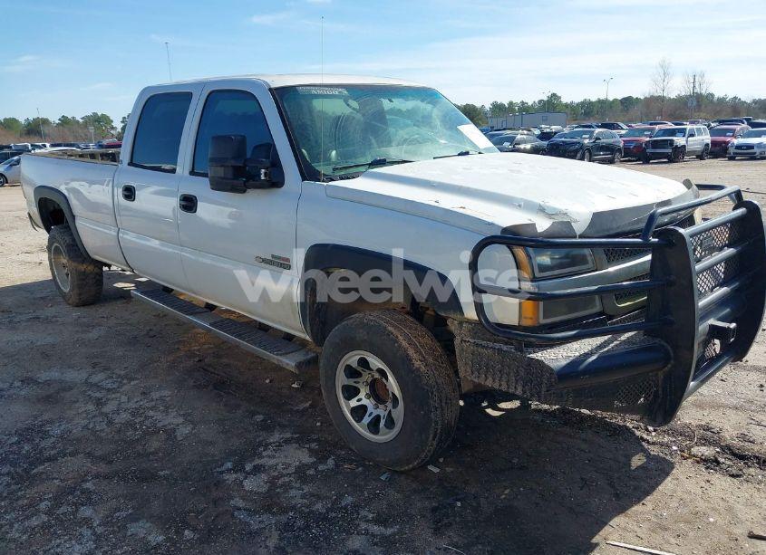 2005 Chevrolet Silverado 2500HD WORK TRUCK (VIN 1GCHC23275F924586) main photo