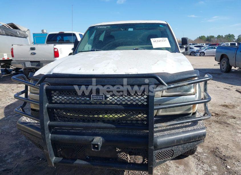 Photo 11 of 2005 Chevrolet Silverado 2500HD WORK TRUCK (VIN 1GCHC23275F924586)