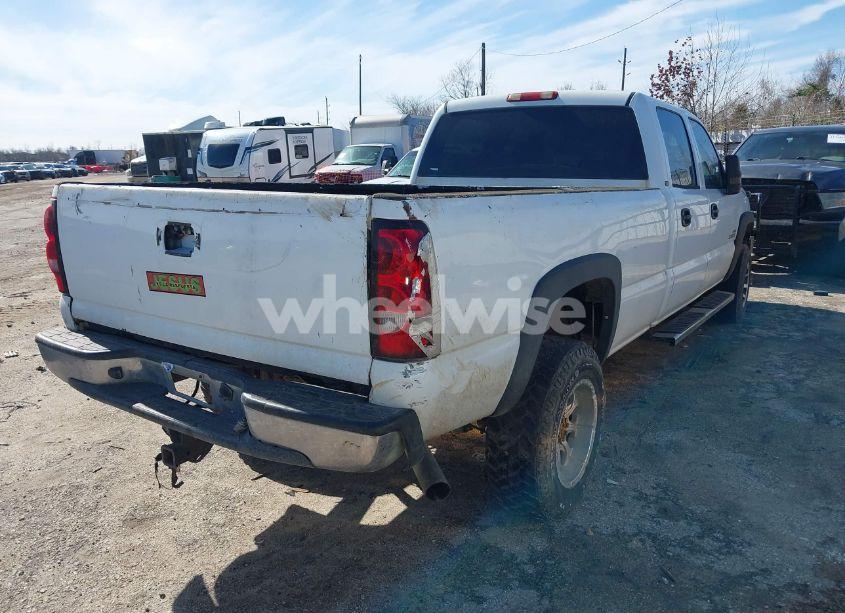 Photo 4 of 2005 Chevrolet Silverado 2500HD WORK TRUCK (VIN 1GCHC23275F924586)