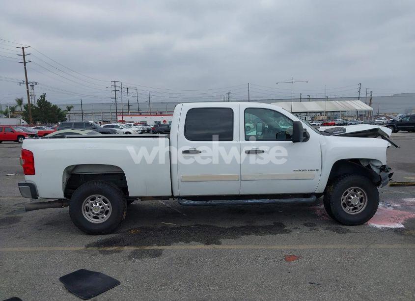Photo 13 of 2007 Chevrolet Silverado 2500HD LT2 (VIN 1GCHC23607F520597)