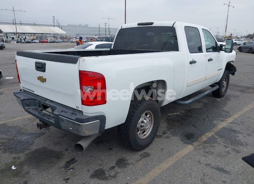 Photo 4 of 2007 Chevrolet Silverado 2500HD LT2 (VIN 1GCHC23607F520597)