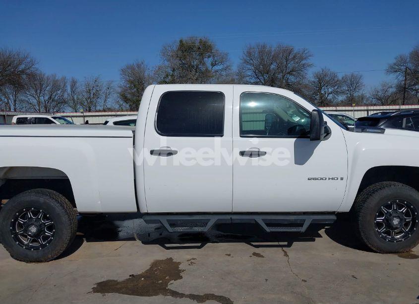 Photo 13 of 2008 Chevrolet Silverado 2500HD LT2 (VIN 1GCHC23608F224058)