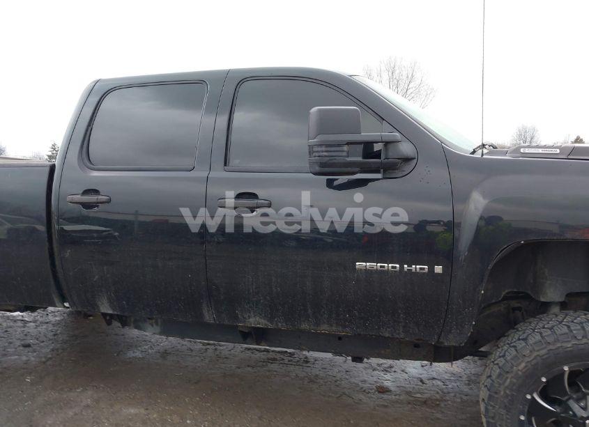 Photo 13 of 2008 Chevrolet Silverado 2500HD LT2 (VIN 1GCHC23628F201140)