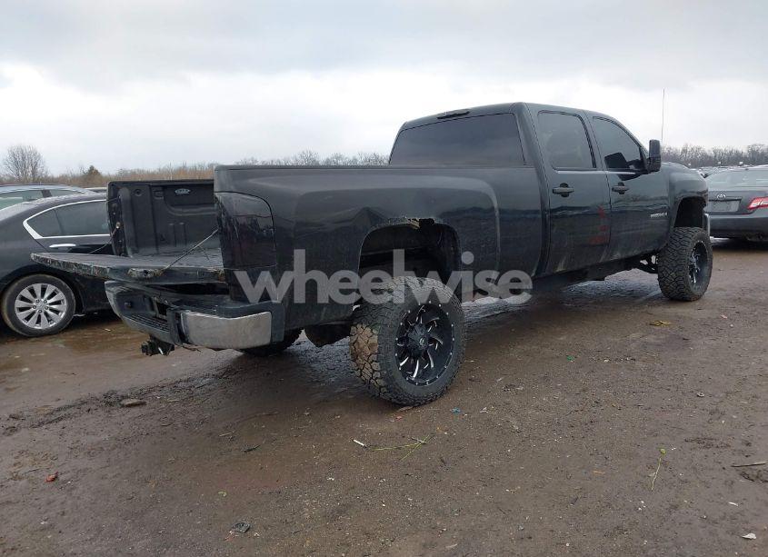 Photo 4 of 2008 Chevrolet Silverado 2500HD LT2 (VIN 1GCHC23628F201140)