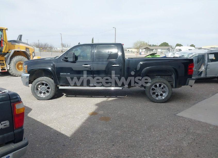 Photo 11 of 2007 Chevrolet Silverado 2500HD LT1 (VIN 1GCHC23637F543615)