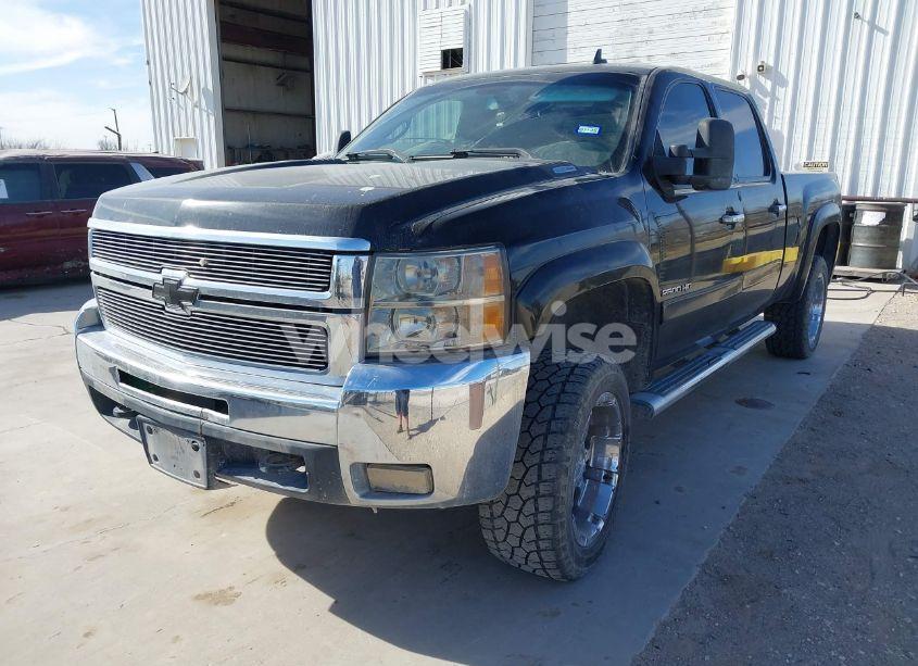 Photo 2 of 2007 Chevrolet Silverado 2500HD LT1 (VIN 1GCHC23637F543615)
