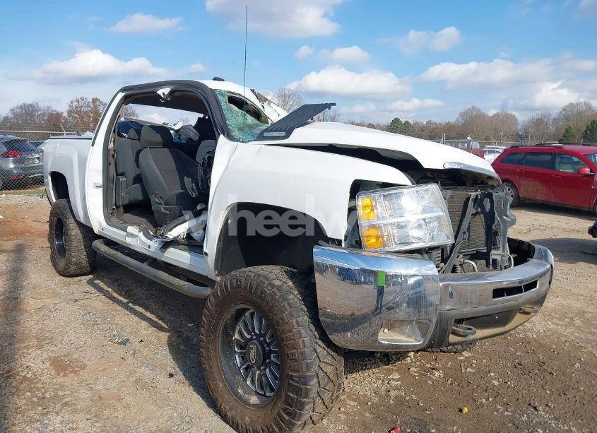 2008 Chevrolet Silverado 2500HD LT2 (VIN 1GCHC23668F225232) main photo