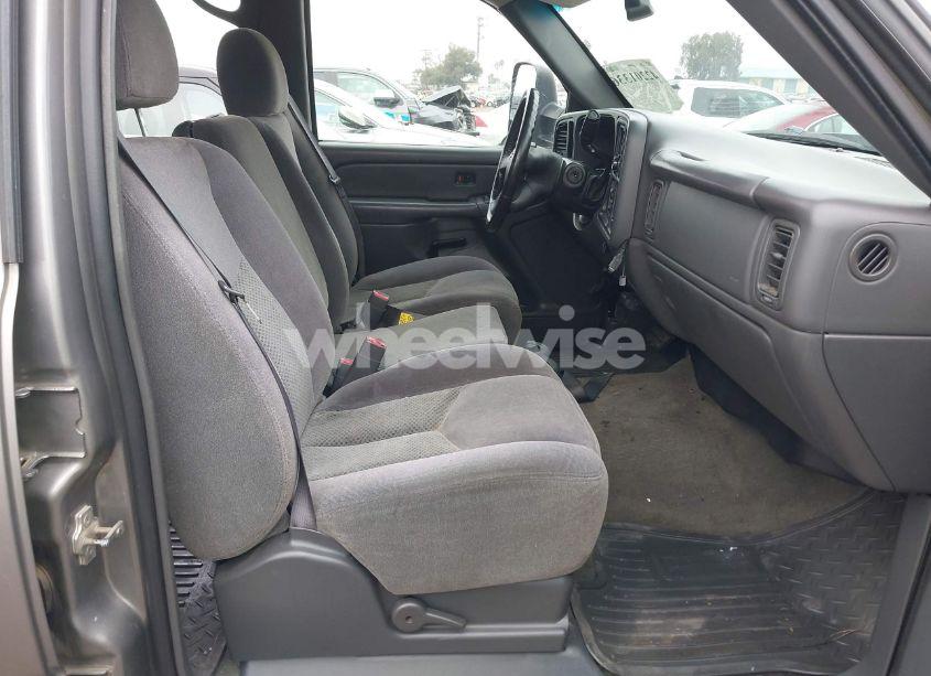 Photo 5 of 2006 Chevrolet Silverado 2500HD LT1 (VIN 1GCHC23D36F196008)